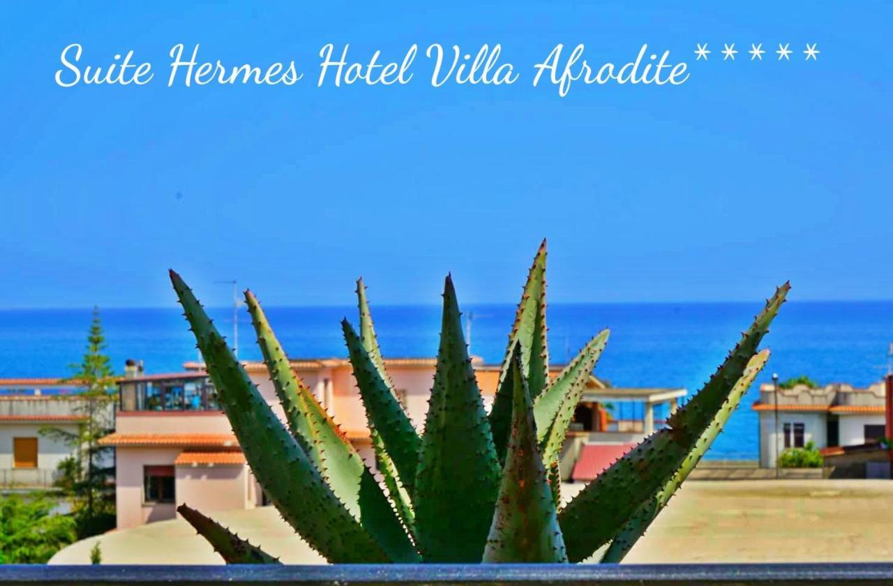 Afrodite Boutique Hotel Бовалино-Марина Экстерьер фото